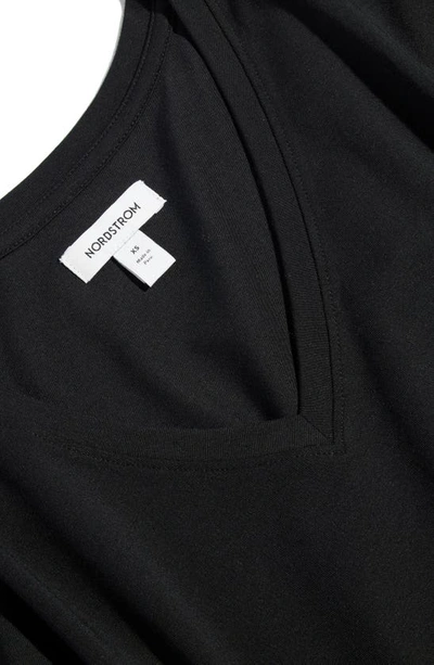 Nordstrom Everyday V-neck T-shirt In Black