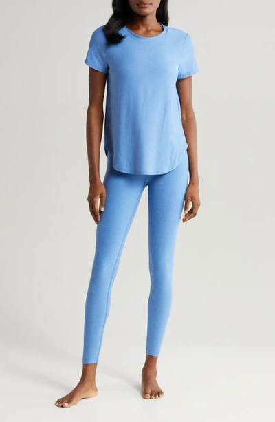 Beyond Yoga On The Down Low T-shirt In Sky Blue Heather