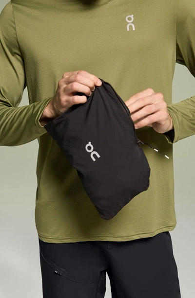 On Core Hooded Packable Running Jacket In Black