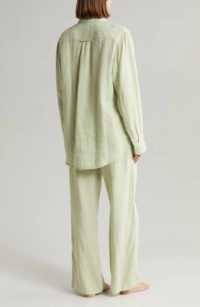 Shop Desmond & Dempsey Long Sleeve Linen Pajamas In Pistachio
