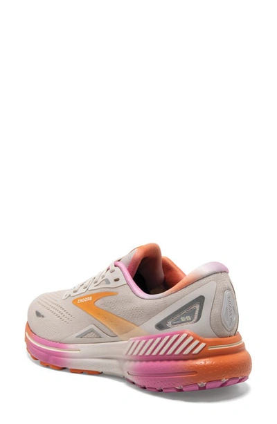 Brooks Adrenaline Gts 23 Sneaker In White Sand/ Sunset/ Fuchsia