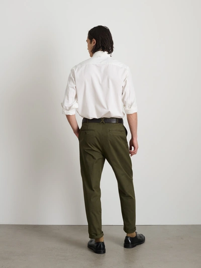 Shop Alex Mill Standard Pleated Pant In Chino In Military Olive