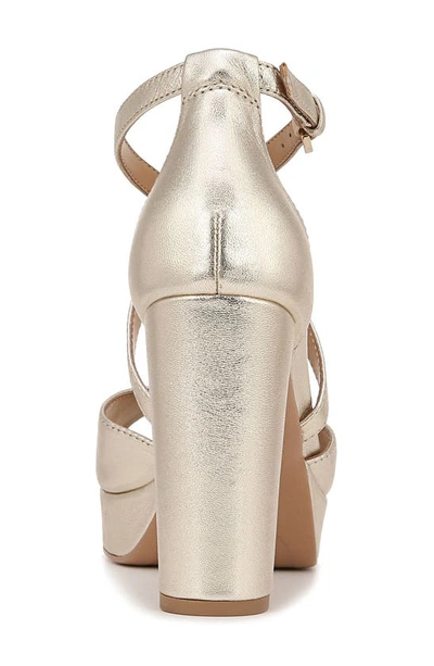 Naturalizer Melody Platform Sandals In Champagne Leather