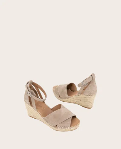 Gentle Souls Charli Strappy Wedge Sandal In Mushroom