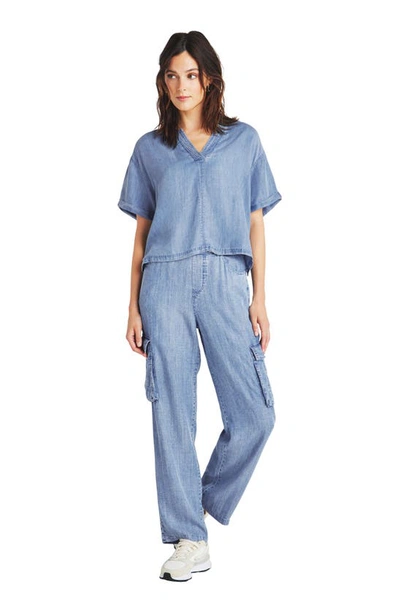 Shop Splendid Aven Chambray Cargo Pants In Indigo