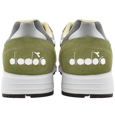 Shop Diadora N902 Trainers Green