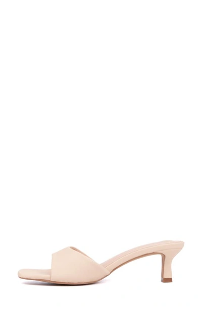New York And Company Gaia Womens Solid Faux Leather Heels In Beige
