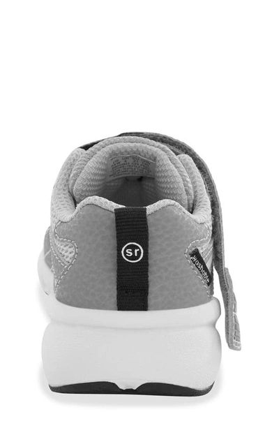 Stride Rite Kids' Made2play® Journey 3.0 Sneaker In Grey