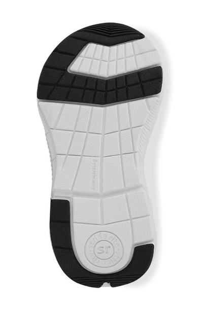 Stride Rite Kids' Made2play® Journey 3.0 Sneaker In Grey