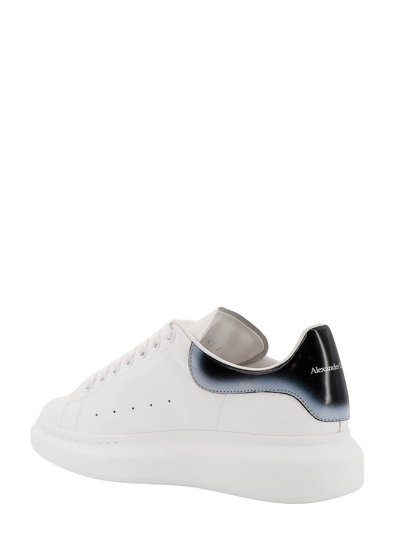 Alexander Mcqueen White And Black Low-top Sneakers With Chunky Sole And Contrasting Heel Tab In Leather Man In White