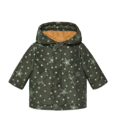 Shop Gucci Star Print Puffer Jacket (9-24 Months) In Green