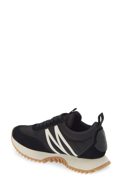 Moncler Pacey Low-top Sneakers In Black