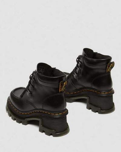 Dr. Martens' Corran 3-eye Atlas Leather Heeled Boots In Schwarz