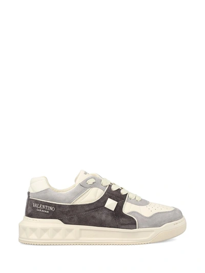 Shop Valentino Garavani Sneakers In Pastel Grey