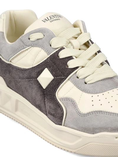 Shop Valentino Garavani Sneakers In Pastel Grey