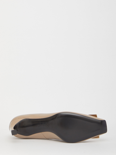 Roger Vivier Belle Vivier 70 Trompette Pumps In Beige