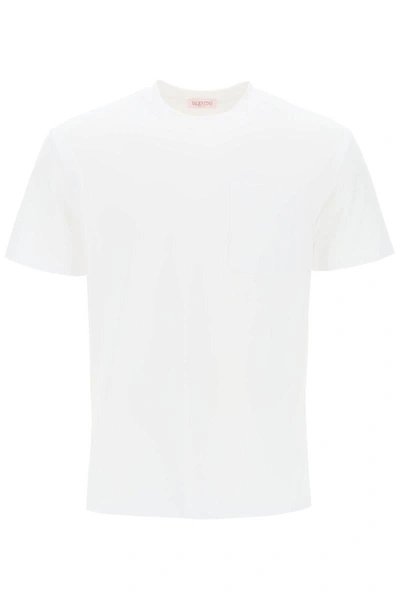 Shop Valentino Garavani T-shirt In Cotone Con V Detail In White