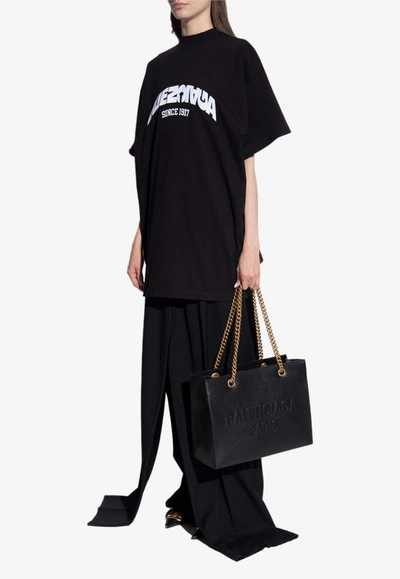 Shop Balenciaga Back Flip Short-sleeved Crewneck T-shirt In Black