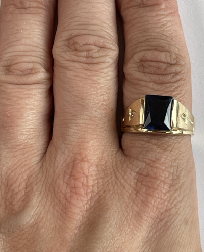 ROMA Pre-owned 14k Gold Cubic Zirconia Blue Sapphire. Sparkling Pinky Ring Men's Fine Jewelry
