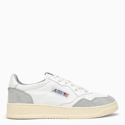 Shop Autry Low Medalist White/grey Trainer