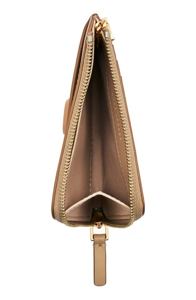 Shop Marc Jacobs The Top Zip Multi Leather Card Holder In Camel