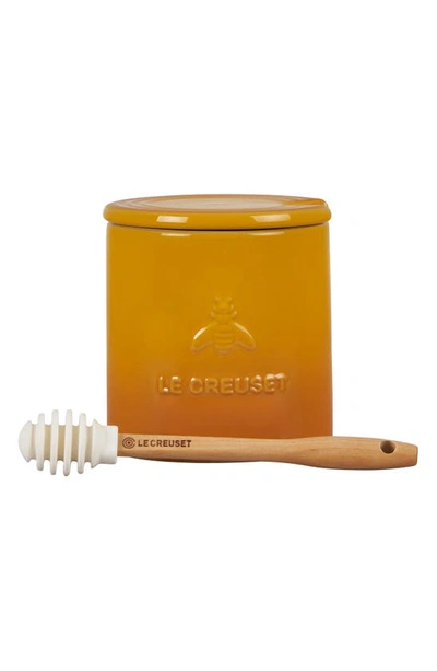Le Creuset Stoneware Honey Pot & Dipper In Nectar
