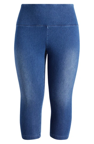 Lyssé Plus Size Stretch Denim Capri Pants In Midwash