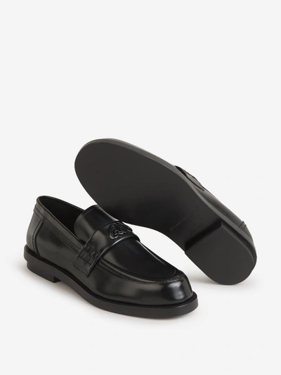 Shop Alexander Mcqueen Logo Leather Loafers In Negre
