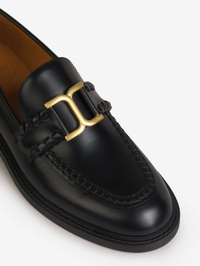 Shop Chloé Marcie Leather Loafers In Negre
