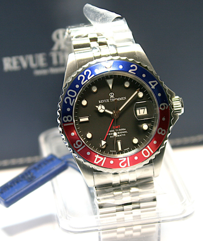 Pre-owned Revue Thommen Diver (984 4/12ft) Gmt Ref.17572.2235 'jubilee Band' Purple By