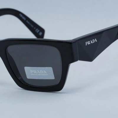 Pre-owned Prada Pra06s 16k08z Black/dark Grey 50-21-145 Sunglasses Authentic In Gray