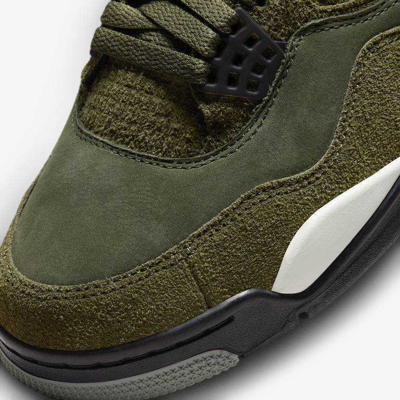 Pre-owned Jordan Fb9927-200 Nike Air  4 Retro Se Craft Medium Olive Khaki Black (men's) In Green