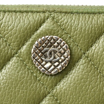 Pre-owned Chanel Matelassé Green Leather Wallet  ()
