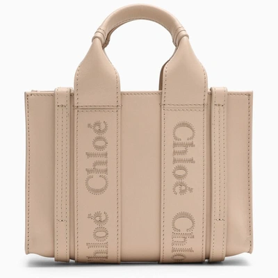 Shop Chloé Woody Small Bag In Pink