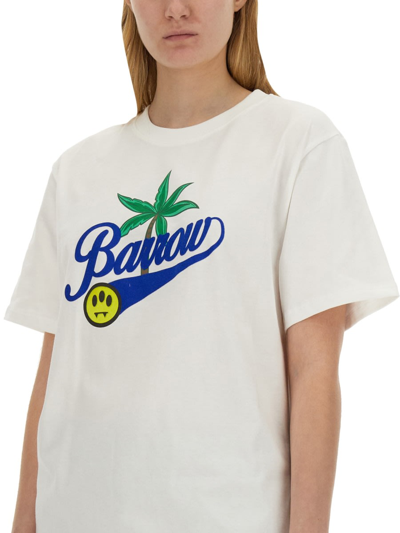 Shop Barrow T-shirt With Logo In Bianco