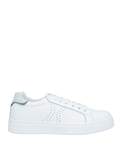 Shop Paul Pierce Man Sneakers White Size 8 Textile Fibers