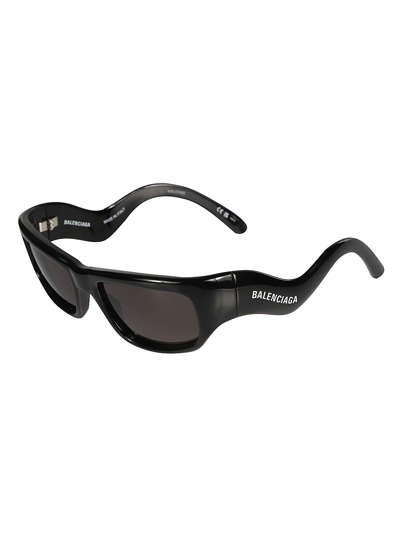 Balenciaga Wavy Temple Logo Sided Sunglasses In Black/grey