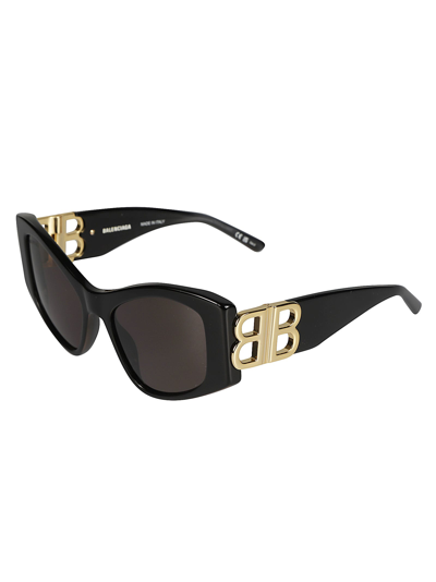 Shop Balenciaga Bb Hinge Cat-eye Sunglasses In Black/grey