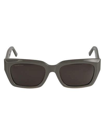 Shop Balenciaga Bb Embossed Sunglasses In Grey