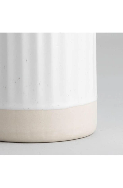 Fable The Large Vase In Speckled White