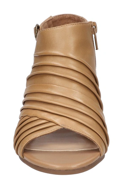 Shop Bella Vita Dayana Sandal In Saddle Leather