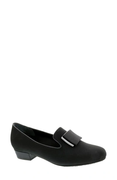 Shop Ros Hommerson Treasure Pump In Black Microtouch