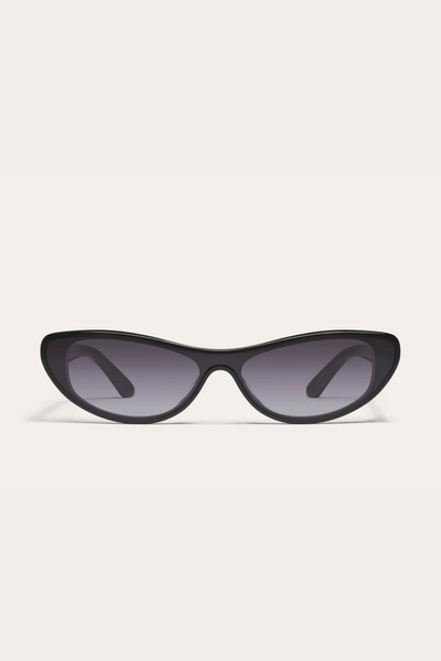 Shop Danielle Guizio Ny Slate Sunglasses In Black Smoke