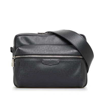 Pre-owned Louis Vuitton Taiga Outdoor Messenger Crossbody Bag() In Black