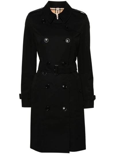Shop Burberry Chelsea Cotton Trench Coat In Black