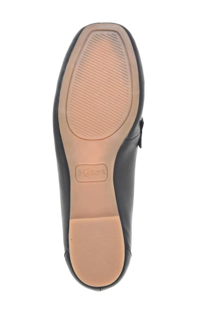Korks Posie Penny Loafer In Black