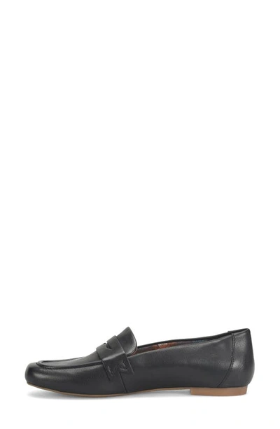 Korks Posie Penny Loafer In Black