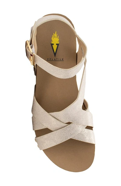 Volatile Rees Womens Faux Fur Covered Cork Slide Sandals In Champagne