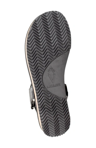 Volatile Trek Water Resistant Flip Flop In Black