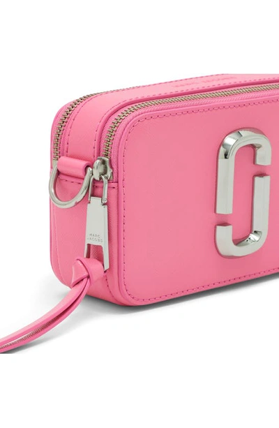 Shop Marc Jacobs The Utility Snapshot Bag In Petal Pink